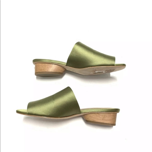 Donald J. Pliner Rimini Satin Mule Slides - Picture 3 of 6